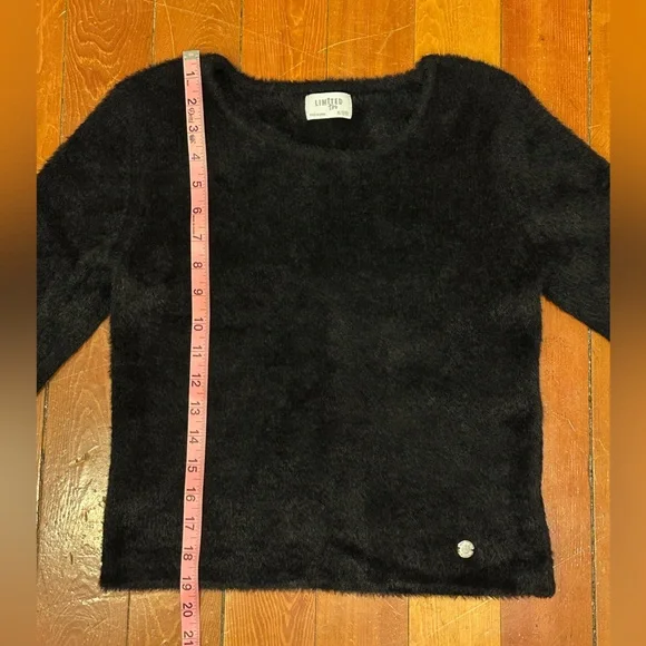 Limited Too Black Fuzzy eyelash knit Sweater. Size XL - Picture 5 of 6